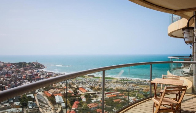 Miklat Luxury Condo & Spectacular View By Feelhome