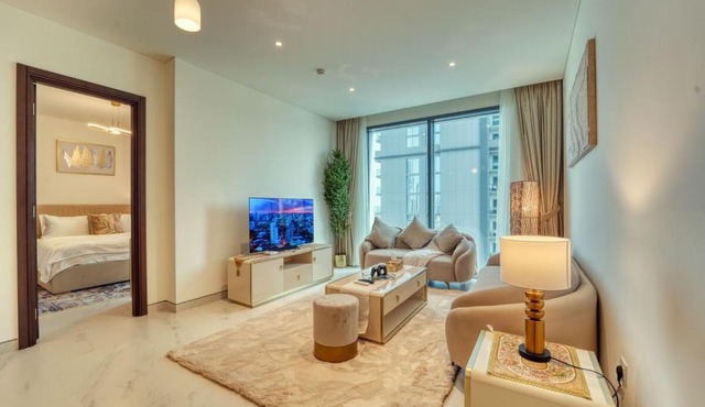 Modern 1BR Retreat Creek Vistas