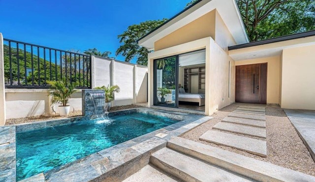 Modern and spacious home with private pool, wifi, outdoor patio seating in Playa Carrillo