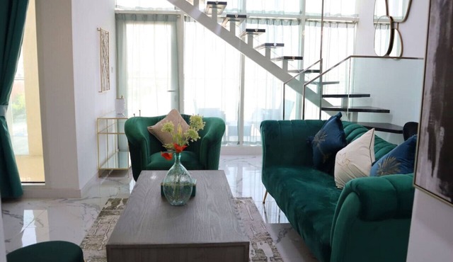 Modern City Duplex 2BR apartment in Masdar City