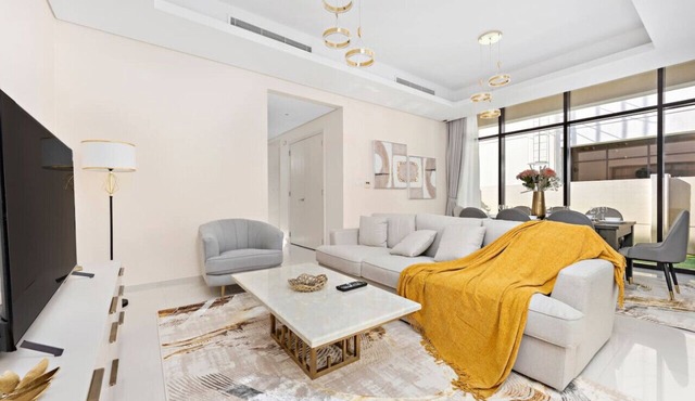 Modern Family 3BR Villa in Damac Hills