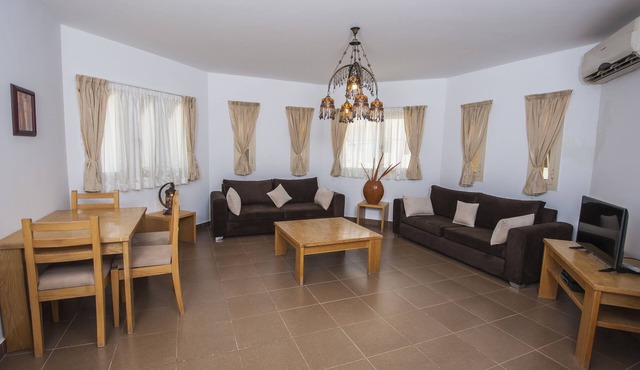 Modern Hurghada Holiday Apt 2 Bed/2 Bath Regency Towers - Touristic Area