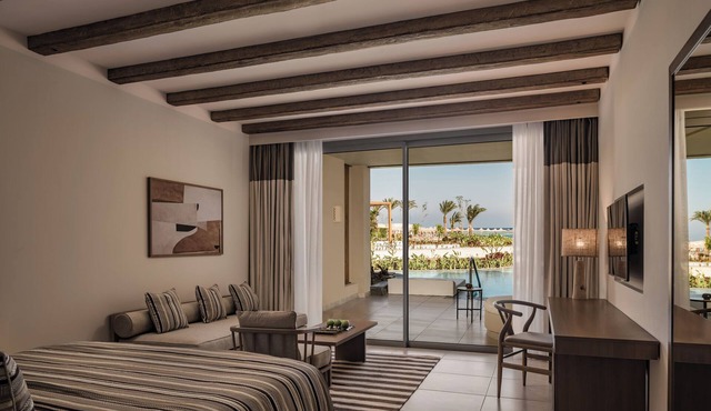Modern Stay Designed for Snorkelers Near Vibrant Reefs and Colorful Marine Life in Marsa Alam
