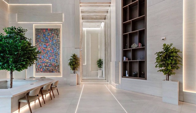 Modern Studio at Paragon