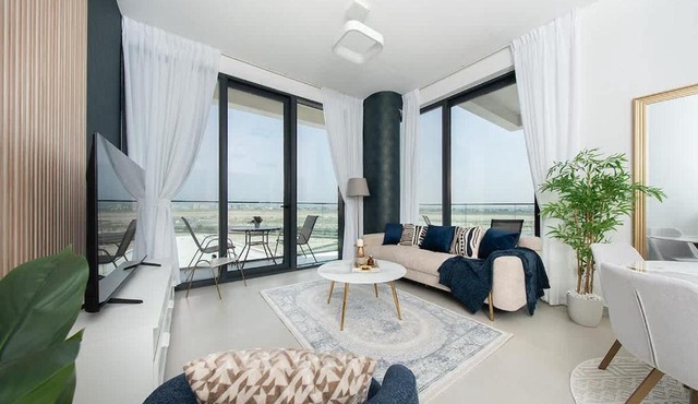Modern Waterfront 1-Bedroom Apartment - Blue Bay Walk