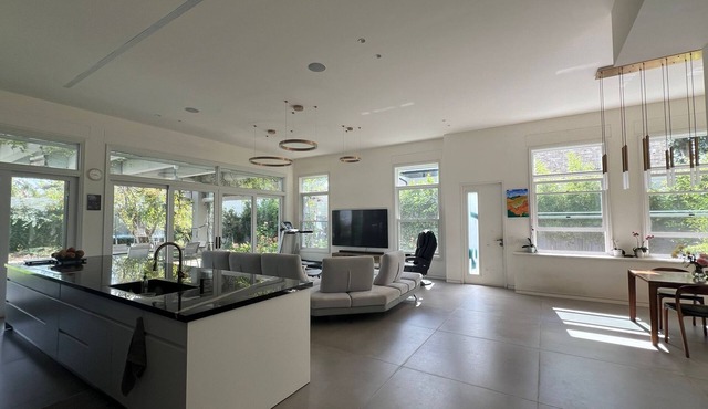 Morden Villa located in the North of Tel Aviv