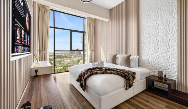 New 1BR with Rooftop Pool and Amazing View