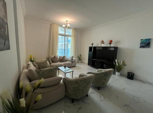 oasis tower family apartment 2602