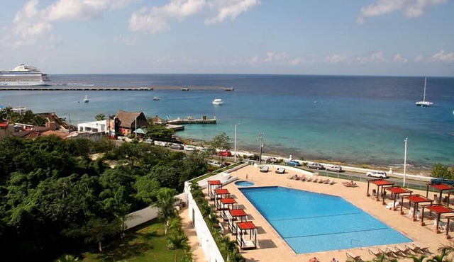 Ocean View 4,3 or2 Bedroom Luxury Condo at Palmar<Rates here are for all 4 bdrms in Cozumel