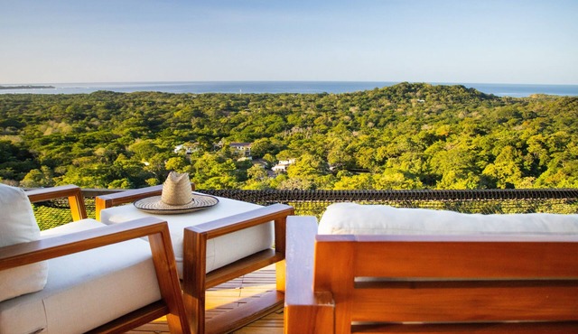 Ocean view · infinity pool · fully equipped private spa