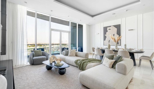 Oceana Luxury 4 BR Apartment with Resort Access and Sea Views by Exclusive Holiday Homes