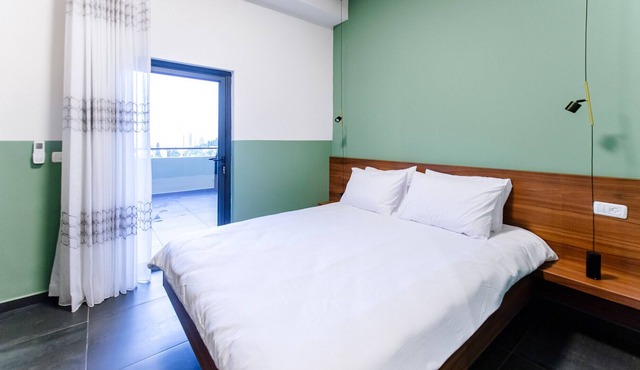 Olala Carmel Suite 3.3