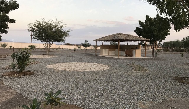 Oman getaway: Sidr eco-cabin, close desert, mountains, forts and village