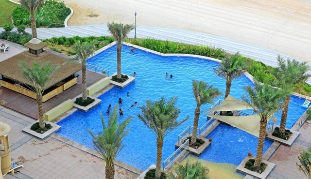 One Bedroom apartment Near Nemo Diving Center Palm