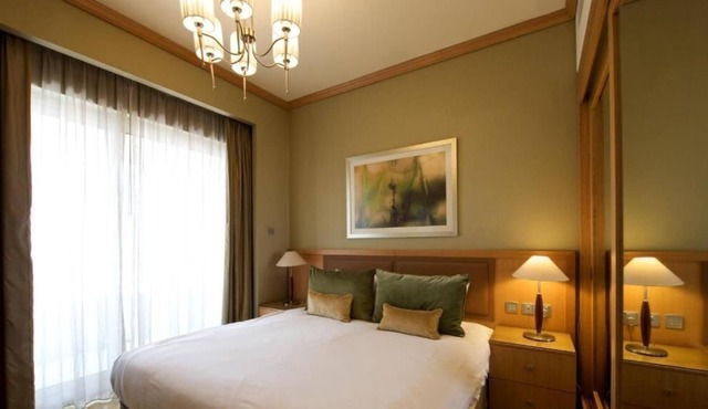 One Bedroom Apartment Near Al Khan Super Market By Luxury Bookings
