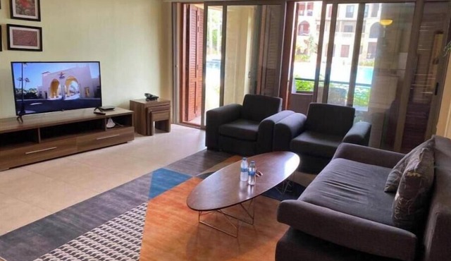 one bedroom apartments aqaba on 2 swimming pool Tala bay unit 2