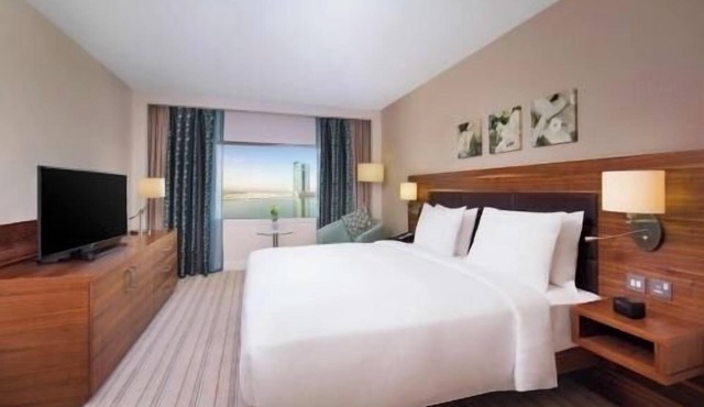 One Bedroom King Suite Near Al Naeem Mall