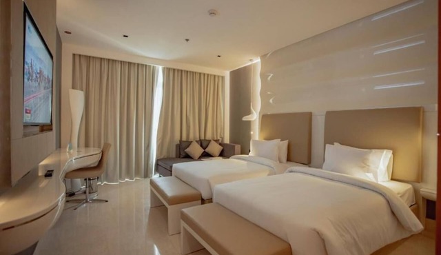 One Bedroom Suite Near Jabal Hafit National Park
