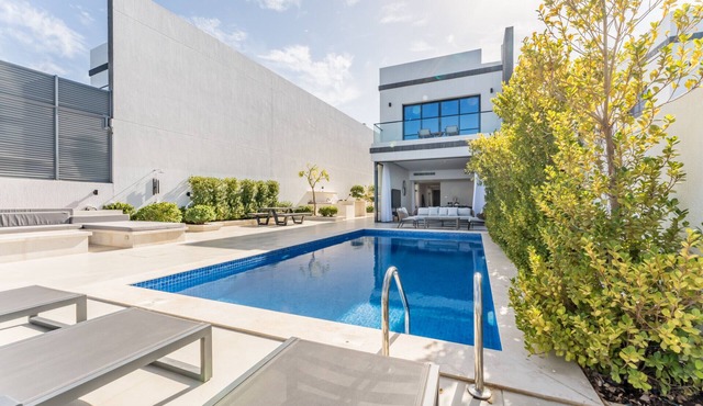 Overlooking Pool & Sea Views Villa with BBQ Facility, Sharm - Al Dana Villa