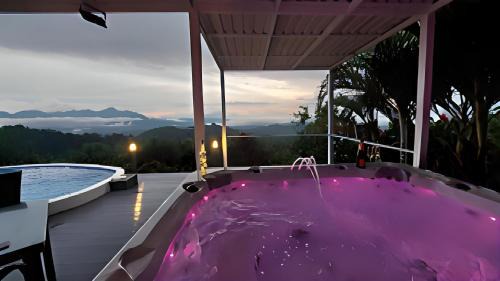 Palco Pacifico at The Retreat