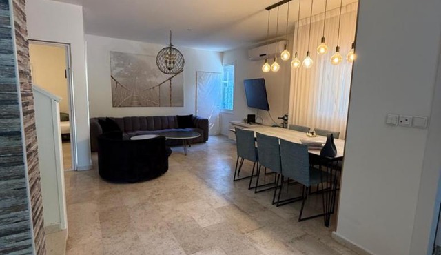 Palm Valley Villa וילת עמק הדקלים in Ramat Yishay