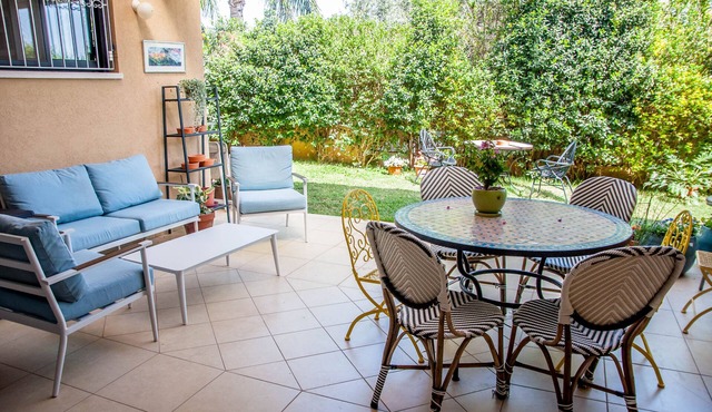 PARADISE HOUSE - SPACIOUS AND SERENE