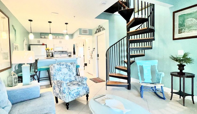 Paradise on LGI! Golf Cart, Pool & Private Beach, Free parking & Free ferry in Placida