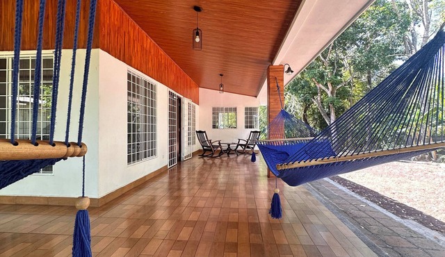 Paraiso Mombacho: Cozy, Private 3-bedroom in Granada with AC, WiFi