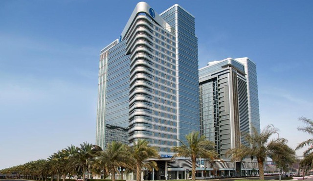Pearl Rotana Capital Centre