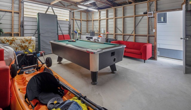 Pet-Friendly Deck Retreat w/Marina Views! in One Tree Point