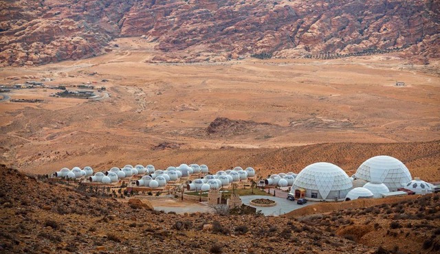 Petra Bubble Luxotel