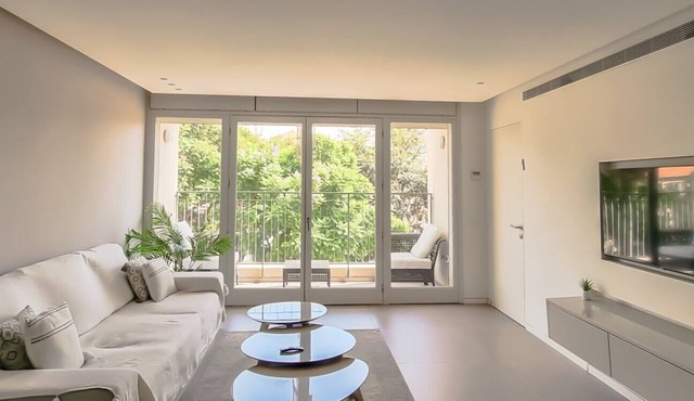 Pines Belle - Two Bedroom Apartment, Sleeps 4