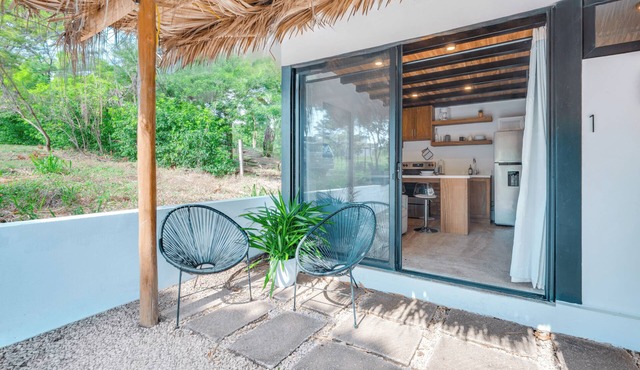 Playa Grande Loft 1 - Starlink WiFi - Walk to Beach - Sleeps 3