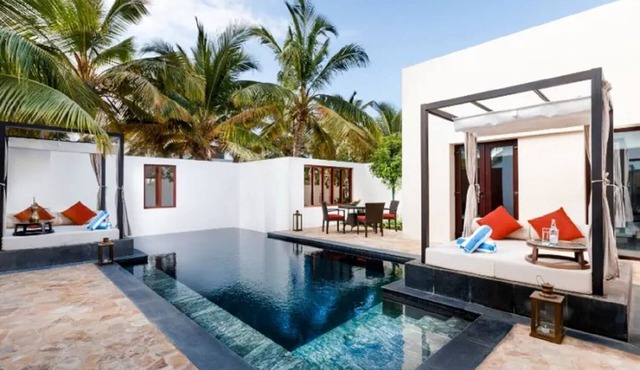 Pleasant Stay! TWO 2BR Luxury Villas w/Private Pool! Spa Center, Seafront Hotel