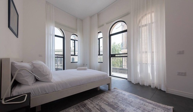 PORT CITY - Flea Market Luxury 2 Bdrm W/2 Balcony
