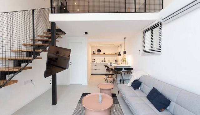 PORT CITY HAIFA-Urbanic Loft Heart of Haifa Dwntwn