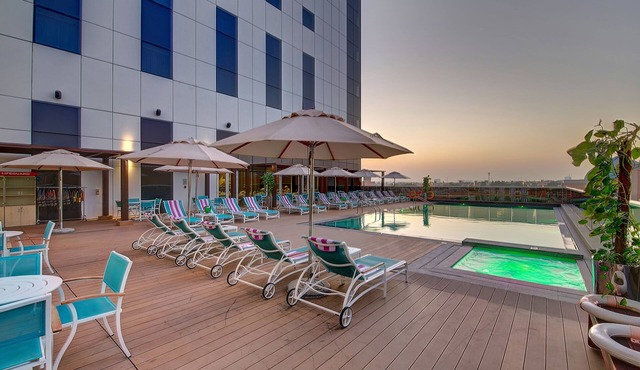 Premier Inn Dubai Ibn Battuta Mall
