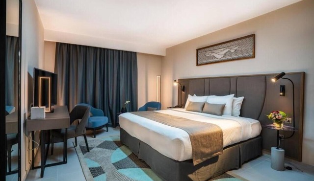 Presidential Suite Near Nakheel Osais