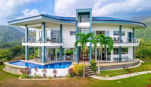 Privacy and luxury on this mountain top luxury villa with private pool