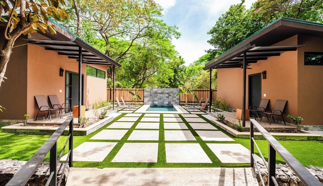 Private Tropical Compound Exclusive Pool 2 Villas Fast WiFi