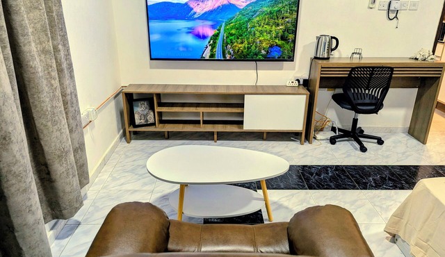 Private Deluxe Studio - Cozy Chic & Fully Equipped