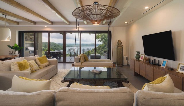 Pure Luxury, As Seen on CBS's show "Staycation" ~ Resort & Beach club Access