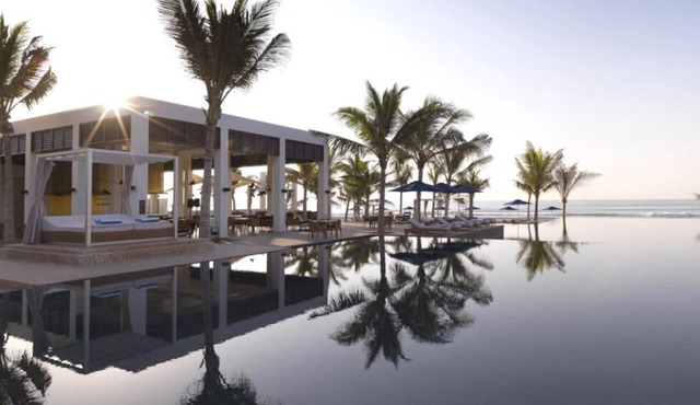 Rare Gem! TWO Spacious 1BR Villas with Plunge Pool! Outdoor Pool and Spa Center