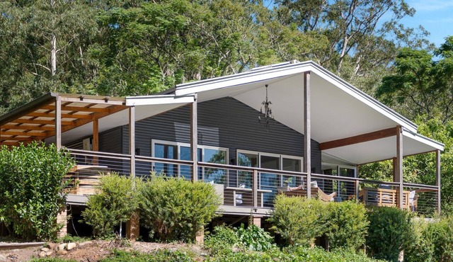 Rathkell's Pavilion - Kangaroo Valley in Upper Kangaroo River