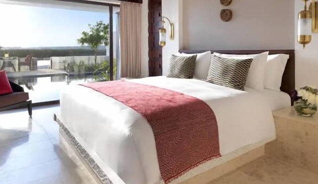 Revel In Aesthetic Charm! 1BR Pool Villa with Lagoon View, Onsite Pool & Spa!