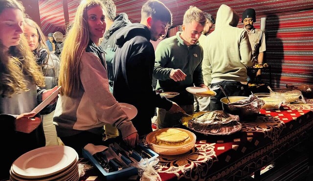 Romantic stay in Wadi Rum desert