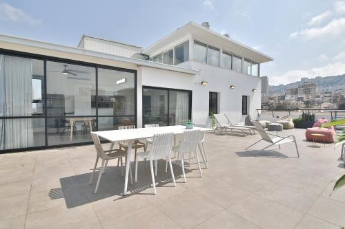 ROOFTOP 42 - Penthouse Duplex