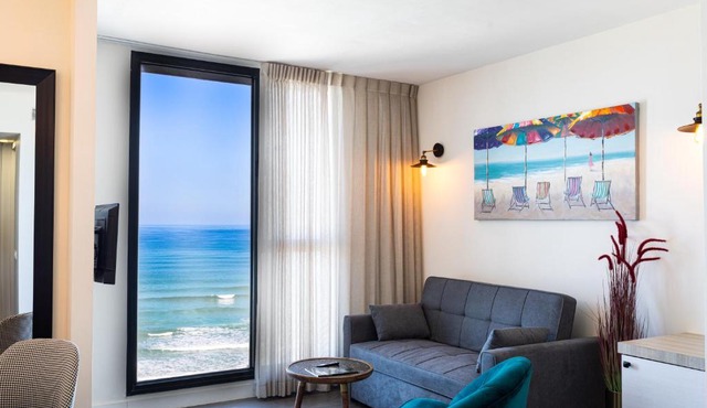Roxon Sea Sand Bat Yam