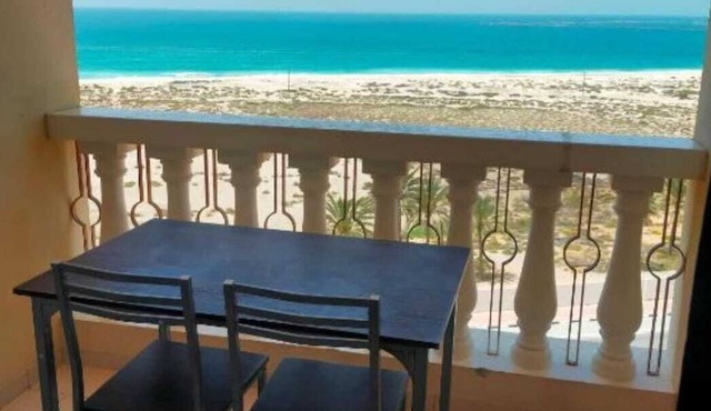 ROYAL BREEZE APARTMENT Sea View. Studio Room.