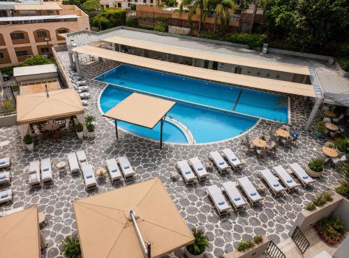 Royal Plaza Hotel